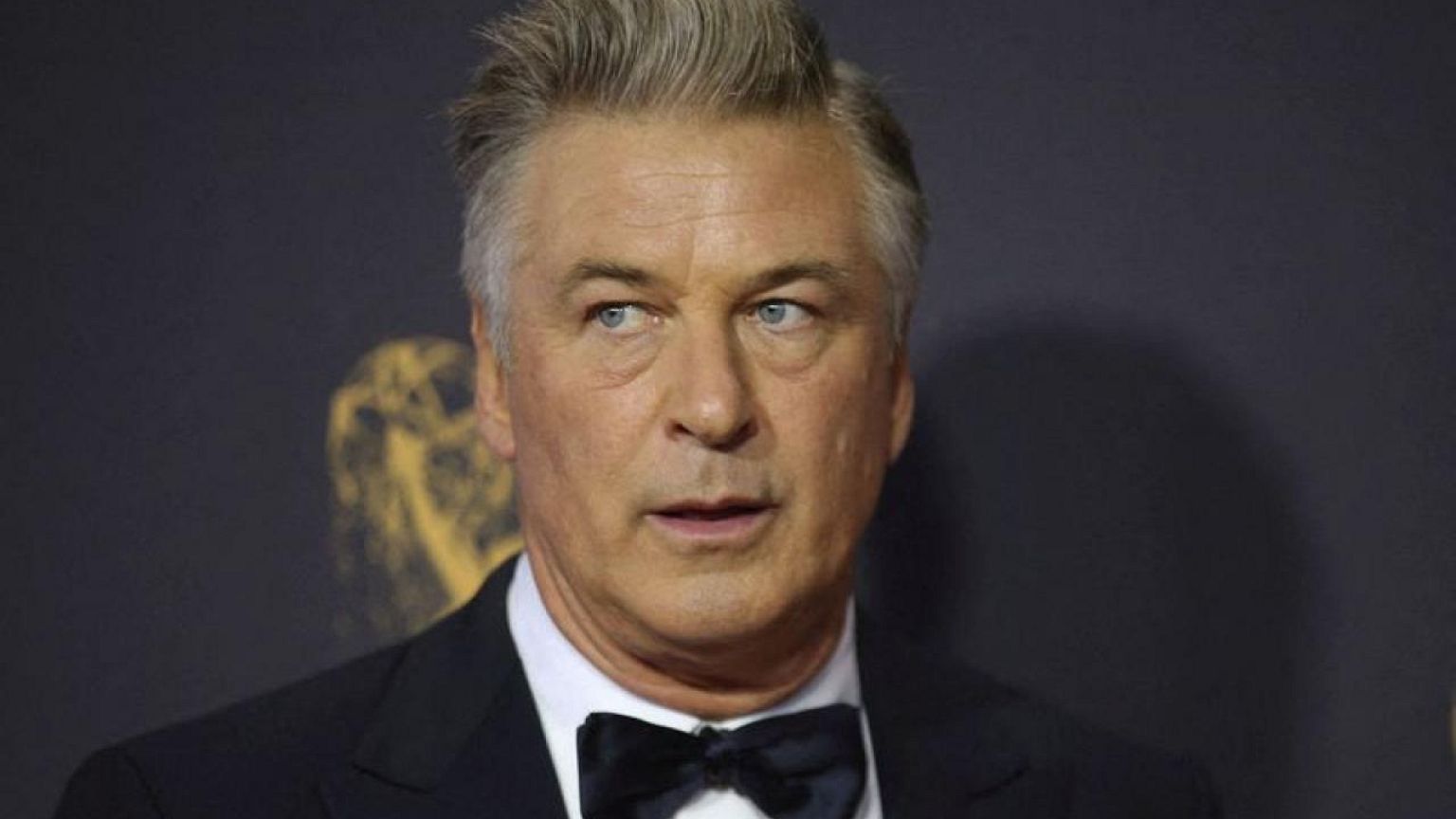 Alec Baldwin turns over cellphone for 'Rust' shooting probe