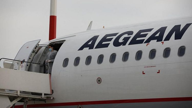 شركة طيران يونانية تعلق الرحلات إلى بيروت بعد تعرض طائرة لأضرار