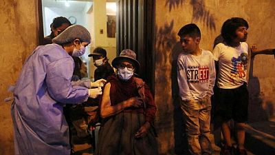 Perú exhorta a laboratorios más tiempo en vencimiento de vacunas para evitar riesgos de pérdidas