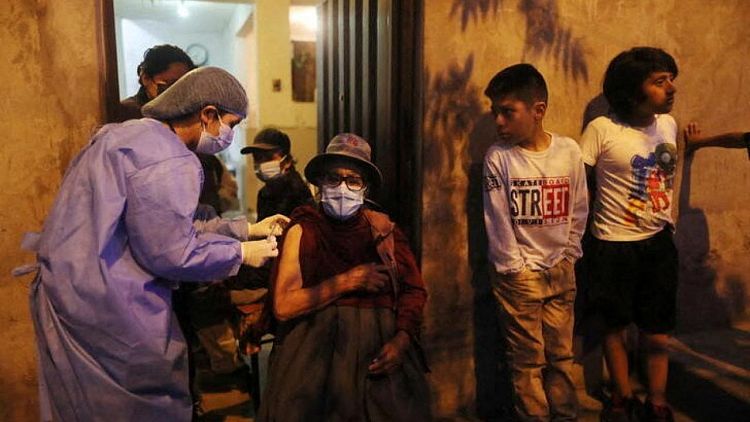 Perú exhorta a laboratorios más tiempo en vencimiento de vacunas para evitar riesgos de pérdidas