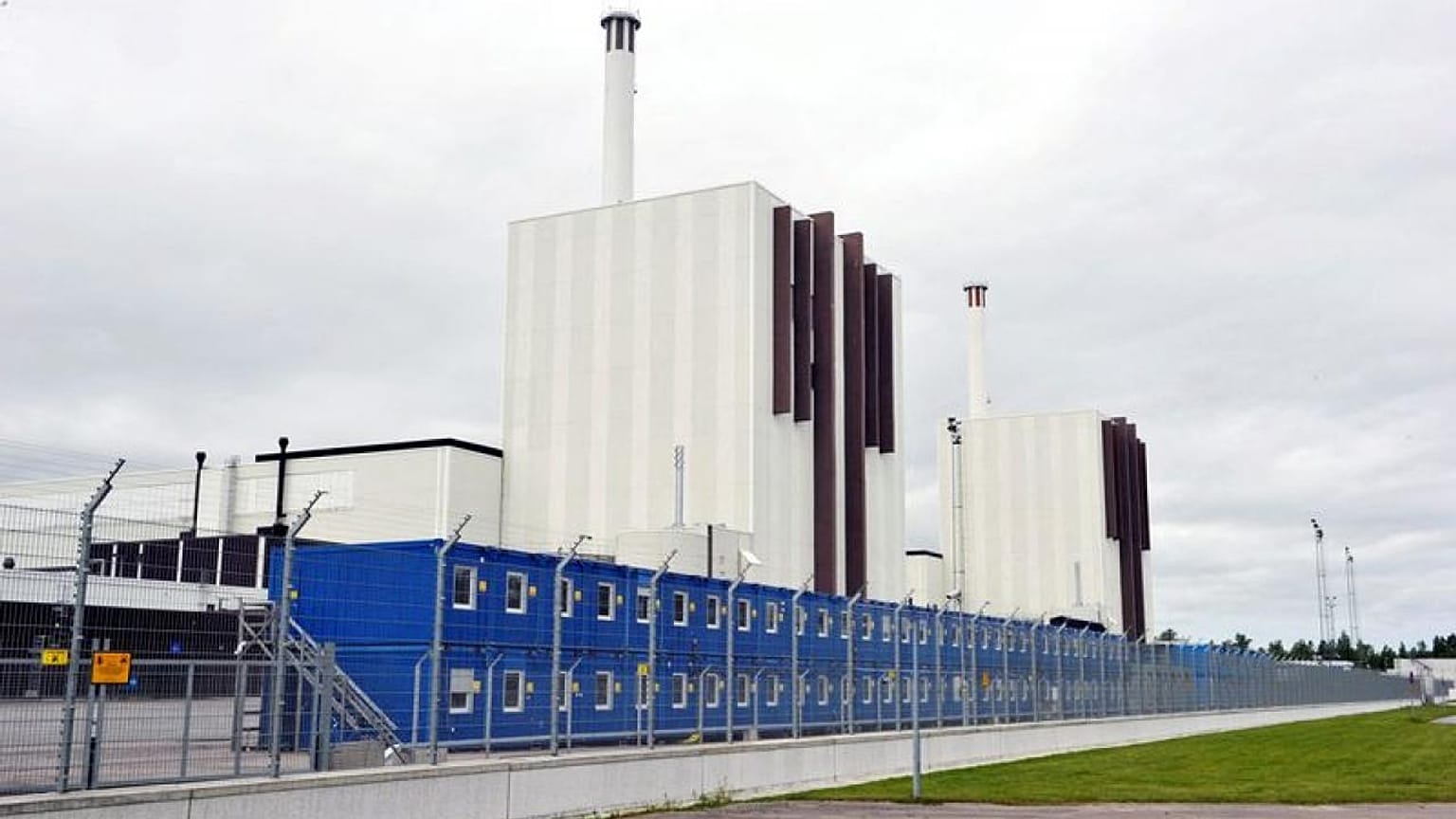 Swedish police hunt for drone seen flying over Forsmark nuclear plant
