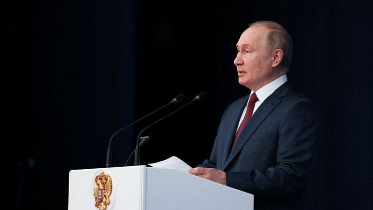 بوتين يستضيف رئيس إيران في موسكو خلال أيام لإجراء محادثات