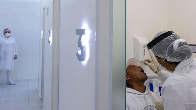 وزارة: البرازيل تسجل 24934 إصابة جديدة بفيروس كورونا و74 وفاة