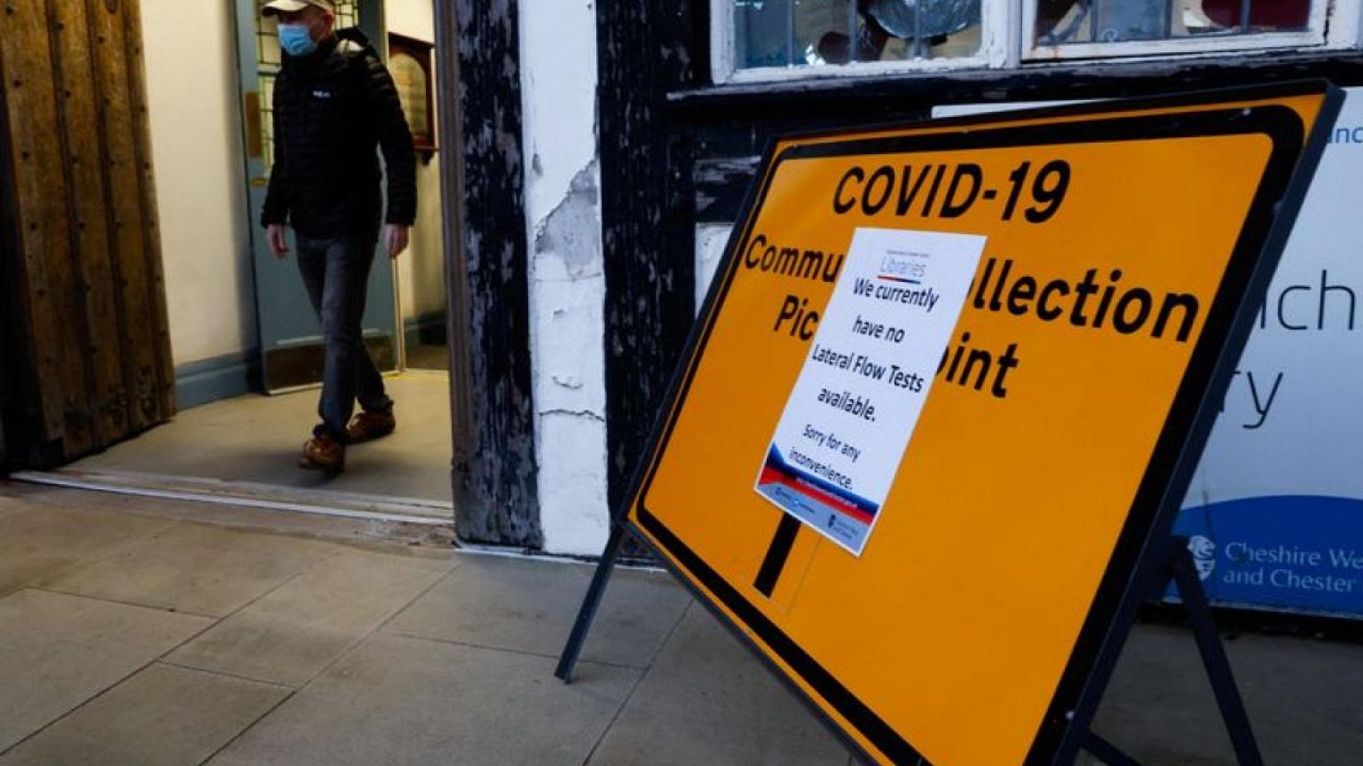 Reino Unido planea eliminar la ley de autoaislamiento por COVID-19, según el Telegraph