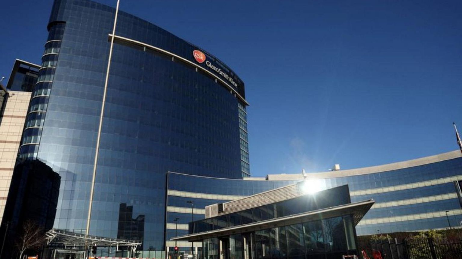 Unilever's offer for GSK's consumer health raises doubts, questions over strategy