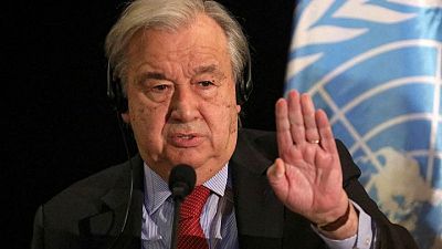Jefe de la ONU insta a empresas a ayudar a países pobres en su "momento de necesidad"
