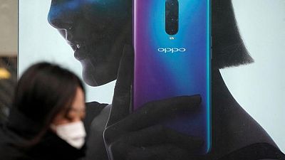 China's 2021 smartphone shipments up 15.9% y/y - govt data