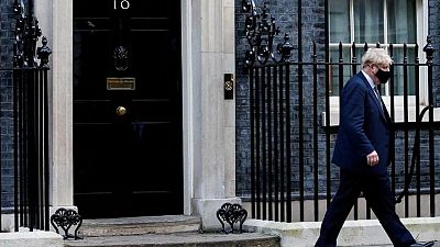 رئيس الوزراء البريطاني ينفي الكذب على البرلمان بشأن حفل أقيم أثناء الإغلاق