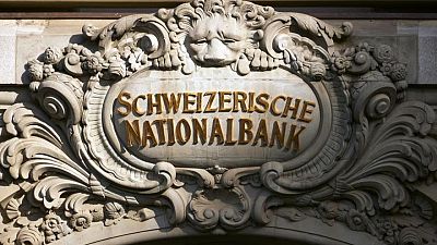 Swiss National Bank should keep expansive policy - OECD