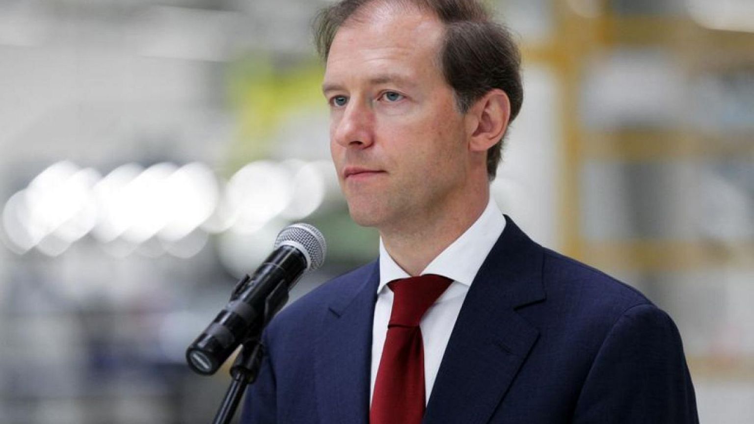 Moscow plays down threat of U.S. electronics curbs