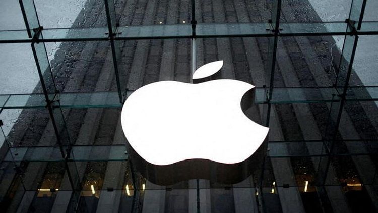 Italy's antitrust recalculates Apple, Amazon fines after "material error"