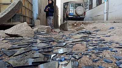 أين المفر؟ سكان صنعاء يستعدون لمزيد من القصف مع اتساع نطاق حرب اليمن