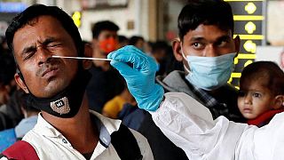 الحكومة: تسجيل 333533 إصابة جديدة بكوفيد-19 بالهند