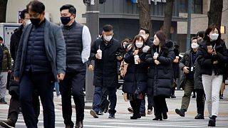 كوريا الجنوبية تسجل ثاني أعلى عدد يومي من إصابات كوفيد-19 قبل عطلة رئيسية