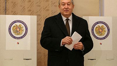 رئيس أرمينيا يعلن استقالته