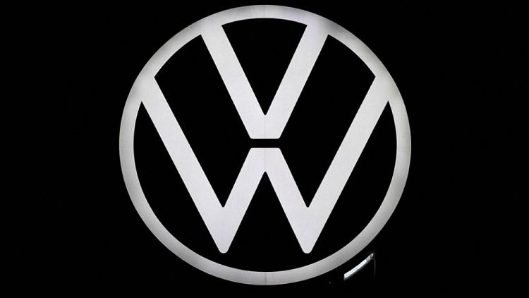 Volkswagen meets European CO2 emissions targets