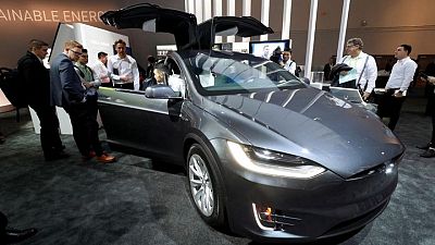Panasonic invertirá 700 millones de dólares en producir baterías avanzadas para coches de Tesla -diario