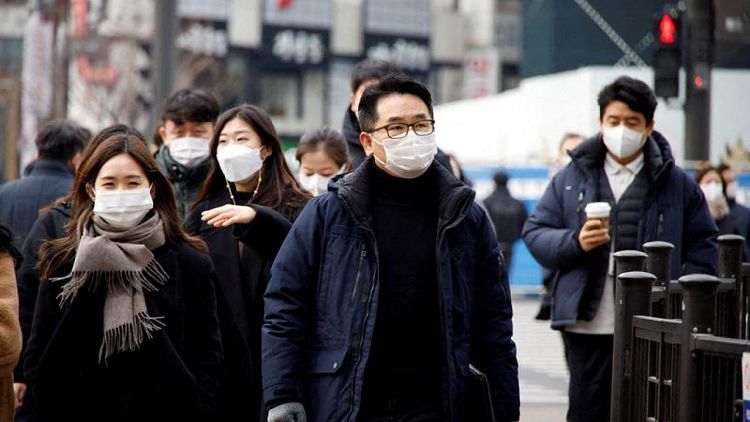 إصابات كوفيد اليومية في كوريا الجنوبية تتجاوز 8000 للمرة الأولى