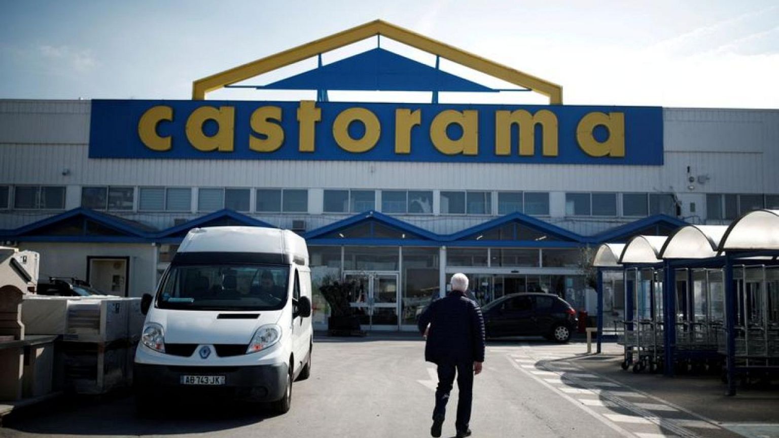 Kingfisher starts third tranche of 300 million stg share buyback