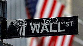 Futuros de Wall Street bajan; mercados se asustan por Ucrania y ajuste de la Fed