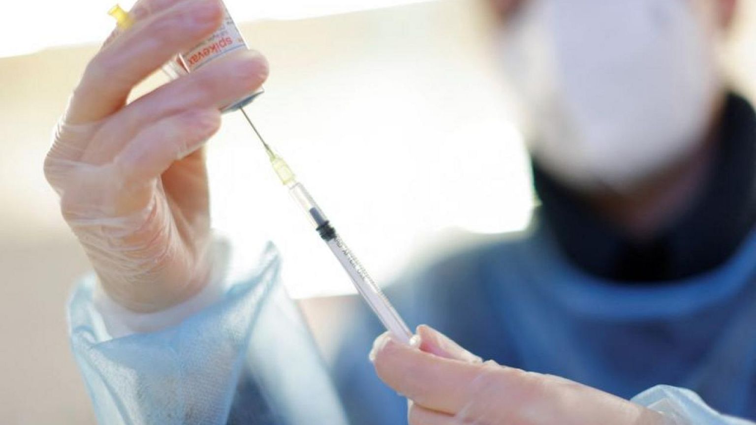 Mandatory COVID shots could deepen German nurse shortage, say care companies
