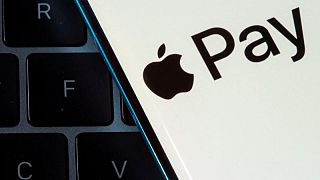 Apple convertirá sus iPhone en terminales de pago: Bloomberg Apple convertirá sus iPhone en terminales de pago: Bloomberg