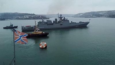 Buques de guerra rusos realizan prácticas de artillería en el mar Negro