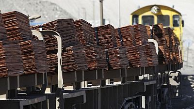 SONDEO-Precio del cobre baje en 2022 por aumento de oferta y alza de tasas