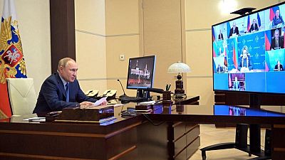 بوتين يأمر بدراسة نظام جديد لحظر المحتوى "الضار" بالانترنت
