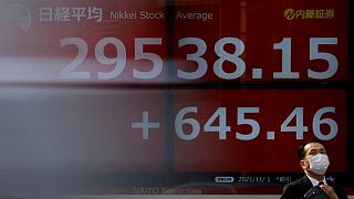 المؤشر نيكي يهبط ‭10‬.‭0‬% في بداية التعاملات في طوكيو