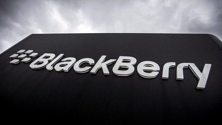 BlackBerry to sell patents related to mobile devices, messaging for $600 million