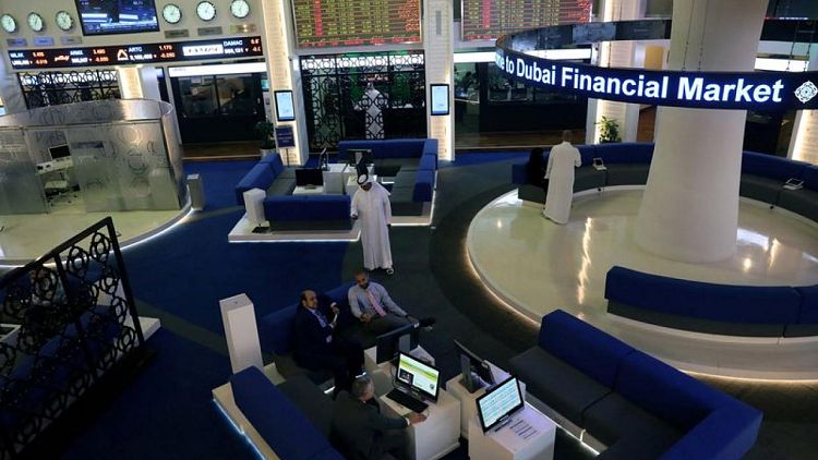 التوترات الجيوسياسية تضر بالأسهم الإماراتية والنفط يدعم الأسهم السعودية