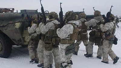Ucrania anuncia un plan para reforzar el Ejército y Europa respalda a Zelenskiy