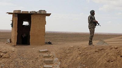 عن كثب-الدولة الإسلامية تحاول إثبات وجودها باستغلال ثغرات بين العراق وسوريا