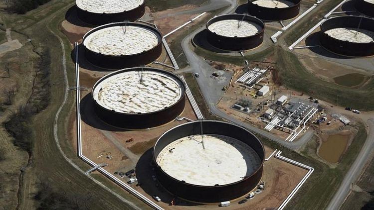 Inventarios de petróleo y destilados caen en EEUU durante la última semana: EIA