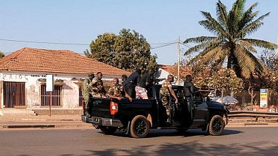 إيكواس تنشر قوة استقرار في غينيا بيساو بعد محاولة الإنقلاب