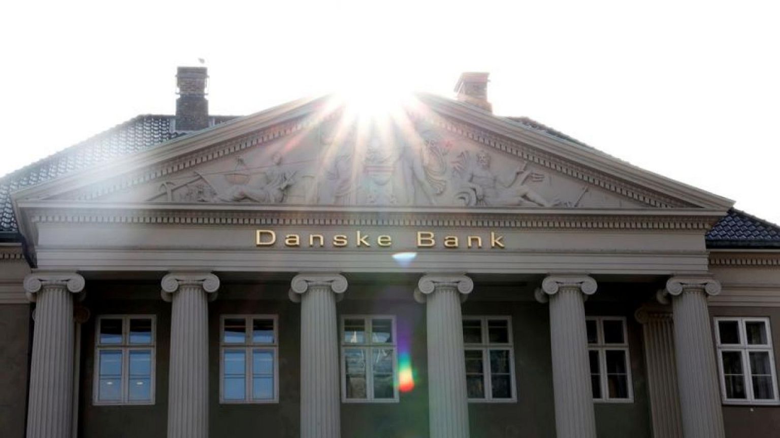 Danske Bank axes dividends again over Estonia case