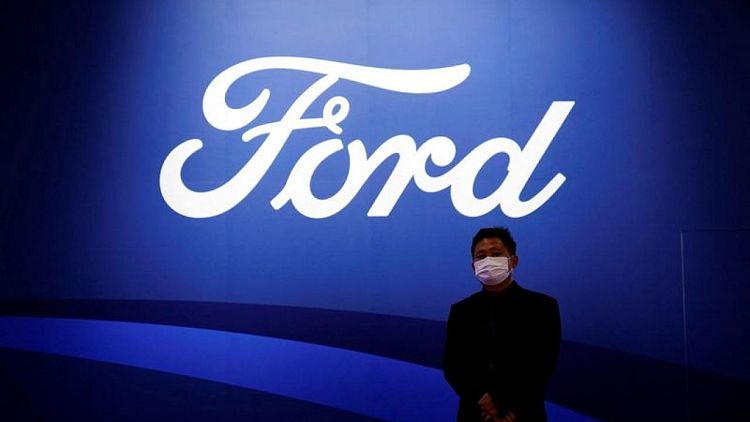 Ford espera que la ganancia operativa de 2022 aumente hasta un 25%