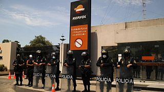 Repsol dice limpieza completa de derrame de crudo en Perú terminaría a finales de marzo