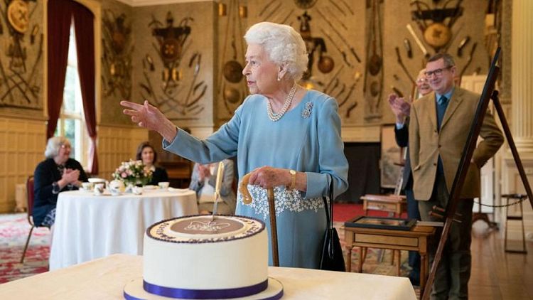 Queen Elizabeth begins celebrations to mark 70 years on throne