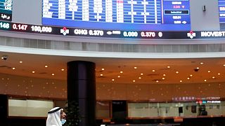 بورصات الشرق الأوسط تغلق متباينة، وأسهم مصر تهبط أكثر من 1%