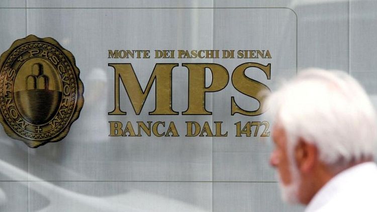 Italian banks, unions extend national contract to Feb. 28