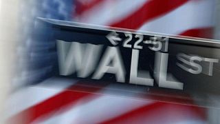 Wall Street abre mixto mientras aumenta el temor a la inflación por barril de petróleo a 130 dólares