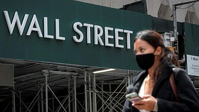 Wall Street se desploma en la apertura por la subida del precio de la gasolina
