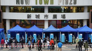 هونج كونج تسجل أول وفاة محتملة بكوفيد-19 في 5 أشهر