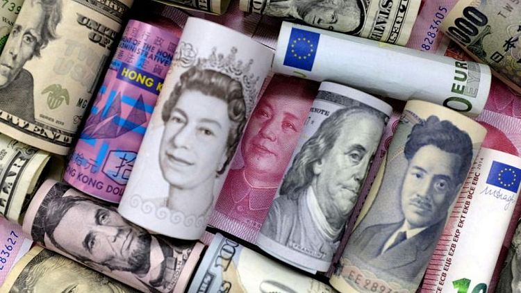 Yen dips but up for week as investors stay on edge over Ukraine tensions