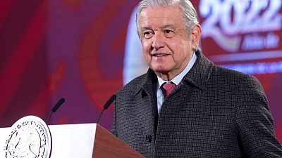 Presidente México propone "pausa" en relaciones con España