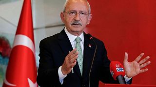 زعيم المعارضة التركي يرفض دفع فاتورة الكهرباء احتجاجا على رفع الأسعار