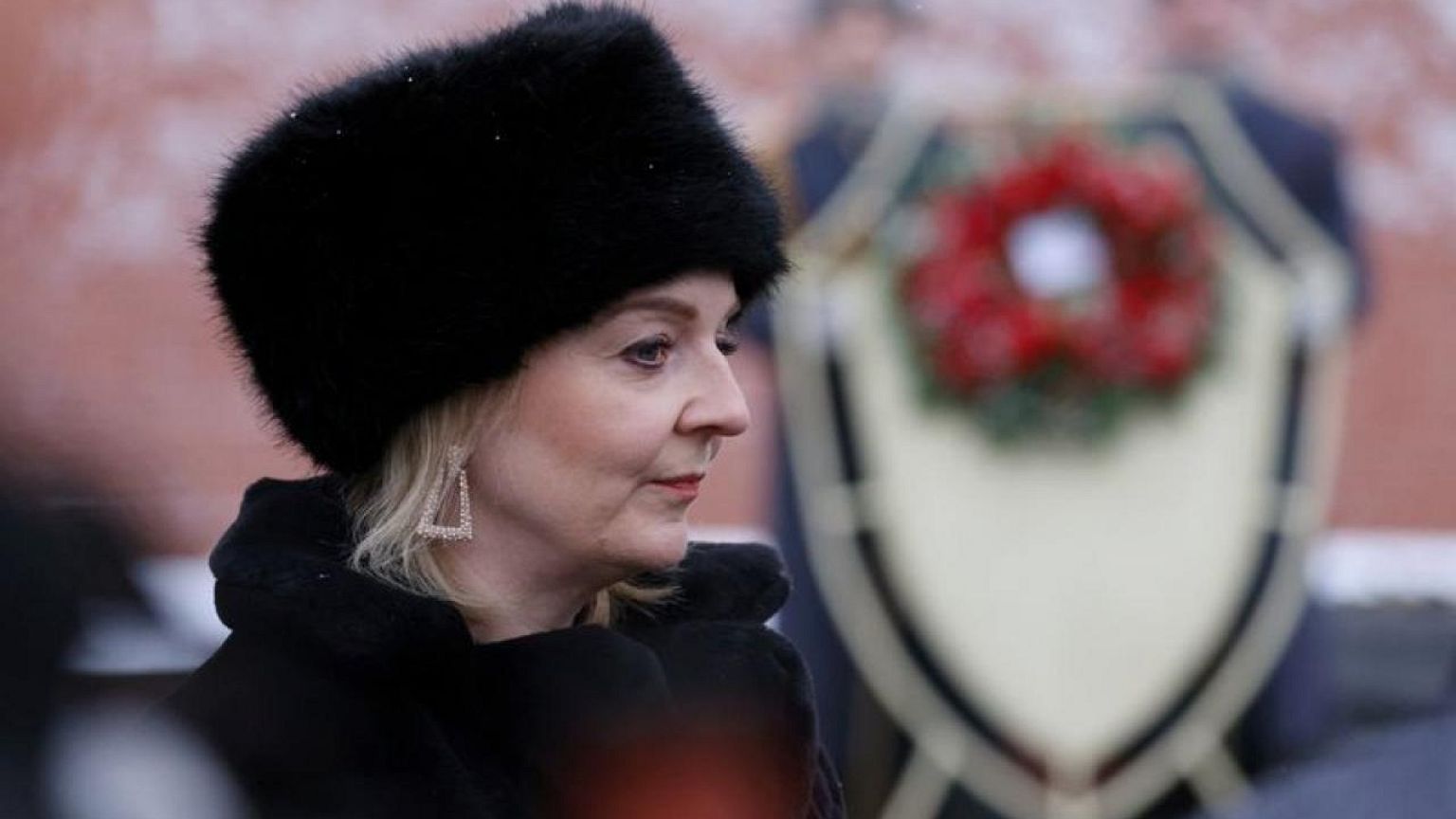 Britain calls on Russia to move troops if serious about diplomacy