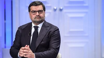 Sono accusati di rivelazione di segreto d'ufficio Sono accusati di rivelazione di segreto d'ufficio